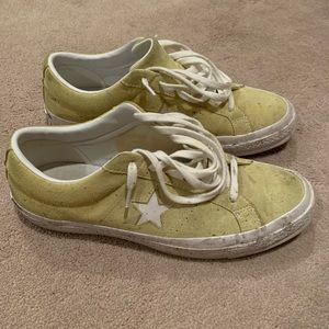 Converse skate shoes